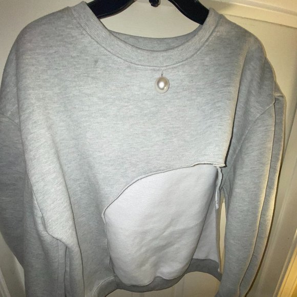 CUT OUT FRONT SWEATSHIRT - Picture 1 of 1